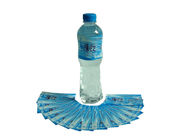 青い熱を印刷する天然水の飲み物のびんの収縮の袖