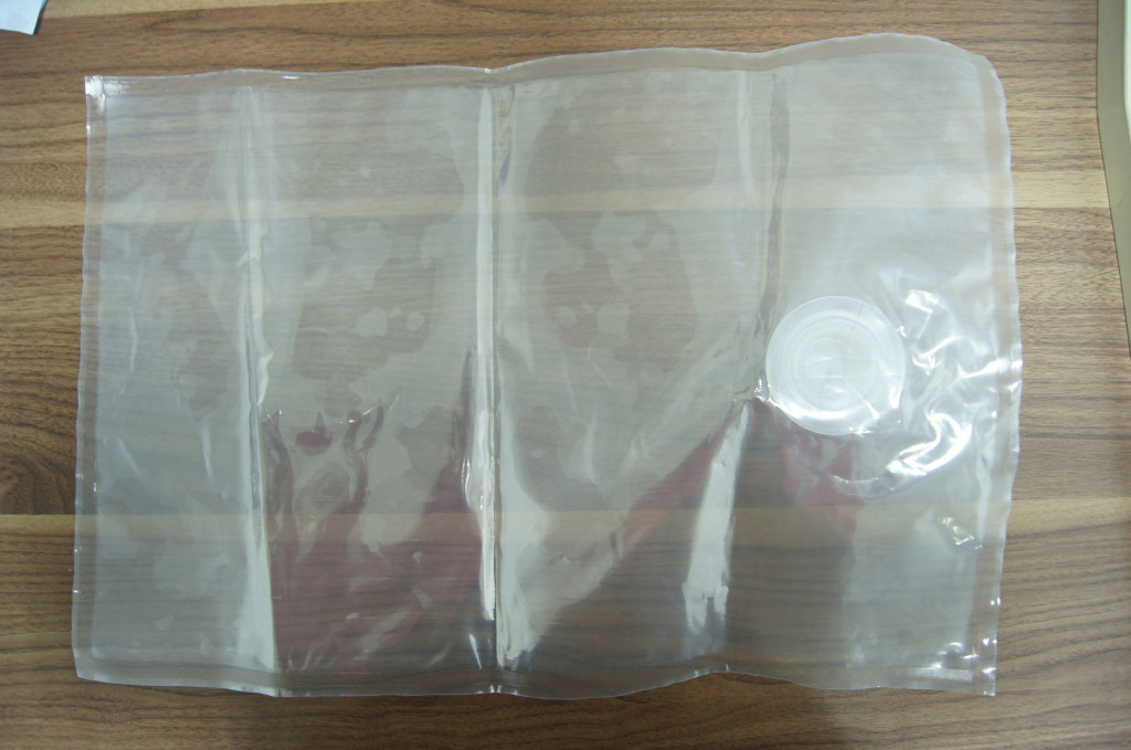 3 つに抵抗する明白な熱-ガス抜き処理弁が付いている側面の食糧真空シール袋