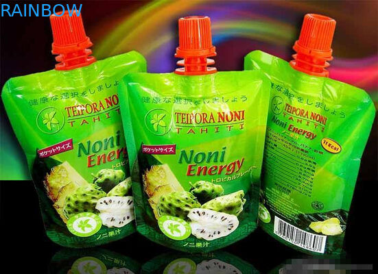 帽子によって包むフルーツ ジュースの口の袋