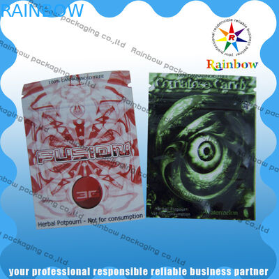 密封される 3 側と包むアルミ ホイルのプラスチック袋