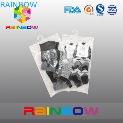 ミルクのソックスのためのジッパーが付いている掛かるホック袋を包む白く明確なプラスチック袋