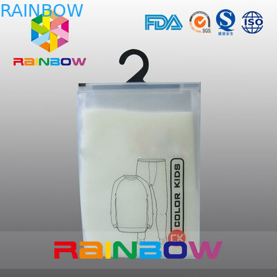 子供の布のための Ziplock が付いている掛かる袋を包む曇らされたポリ塩化ビニールのプラスチック袋