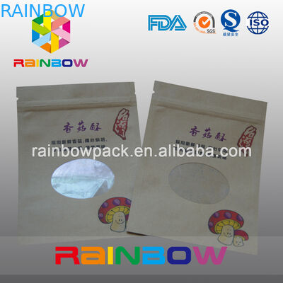 再生利用できる 2oz クラフト紙 Doypack は窓が付いているコーヒー バッグを立てます