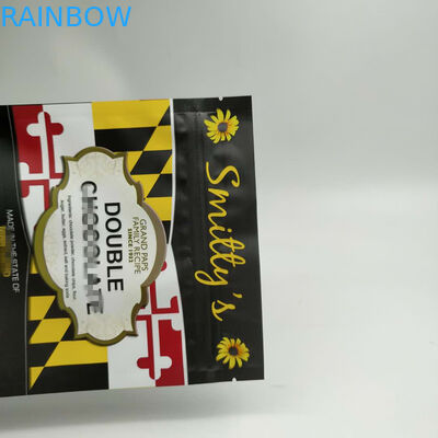 ジッパーが付いている3側面のシールの丸かどを包む軽食袋を立てて下さい