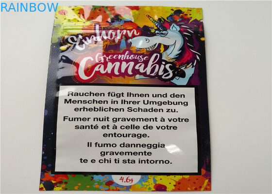 薄板になるアルミニウム層と印刷される注文のロゴを包む小型の草の香