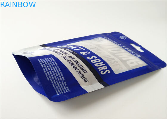 薄板になるアルミニウム層と印刷される注文のロゴを包む小型の草の香