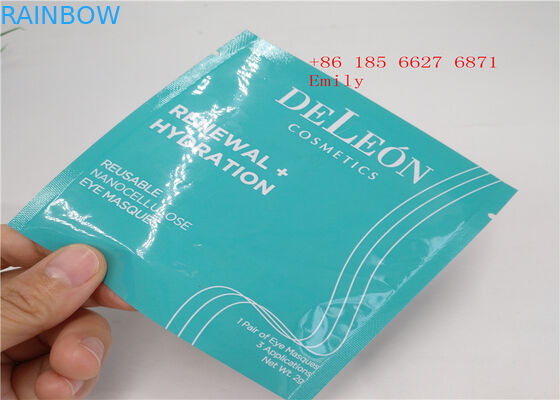 顔のマスクの化粧品の包装袋