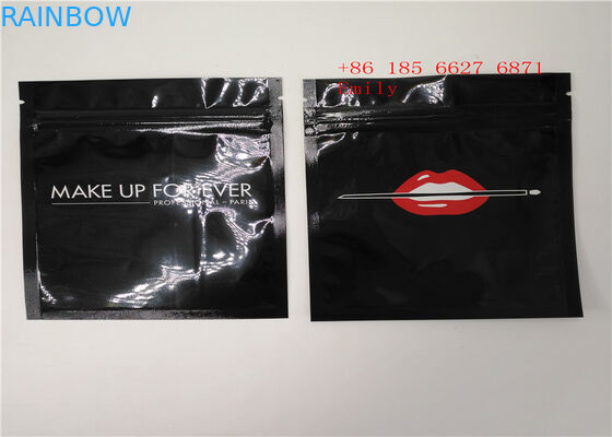 顔のマスクの化粧品の包装袋