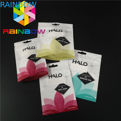 混合されるスパイスは包装を立てます証明される袋のマットの表面の終わりのFDAを粉にします