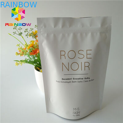 コーヒーは包装の立場を袋に入れるKのアルミ ホイル ボディ バス ソルトのパッキング袋をごしごし洗う