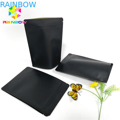 注文のロゴを包む黒いクラフト紙袋は袋の再生利用できるジッパー ロックを立てます