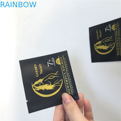 マイラーの草の粘着性ホイルによって並べられるプラスチック袋の包装