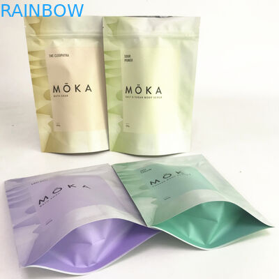 袋を包むアルミ ホイル袋のバス ソルトの上の8oz注文の印刷された立場