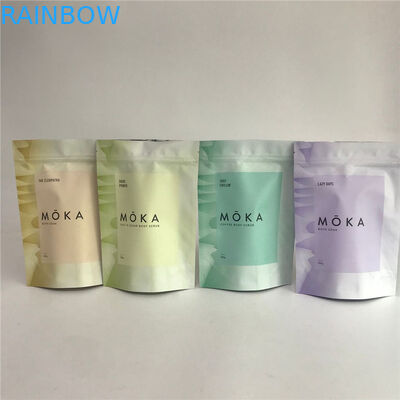 袋を包むアルミ ホイル袋のバス ソルトの上の8oz注文の印刷された立場