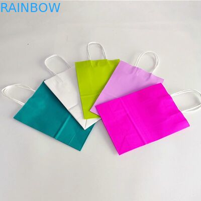 クラフト紙CMYK 350gsmのボール紙の食料品の買い物はハンドルによって袋に入れる