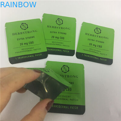 注文の印刷のResealableマイラーのジッパー ロックは袋を包む袋の雑草CBDのクッキーの上に立つ