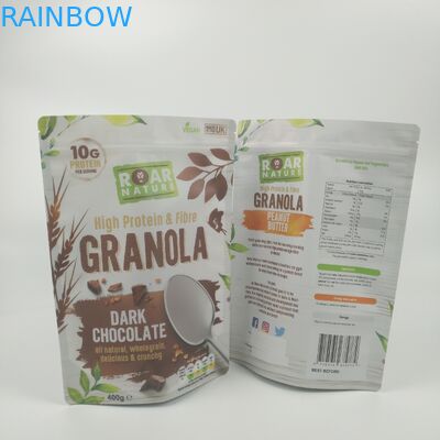 Ziplockはアルミ ホイルのResealable袋の再生利用できる食品包装の上に立つ