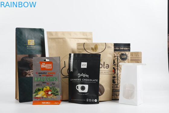 注文の生物分解性PLAクラフト紙のジッパーの袋は茶食品包装の上に立つ