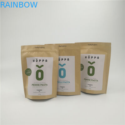 Marjuanaマイラーは袋の食品等級CMYK色のZiplockによってカスタマイズされるロゴの上に立つ