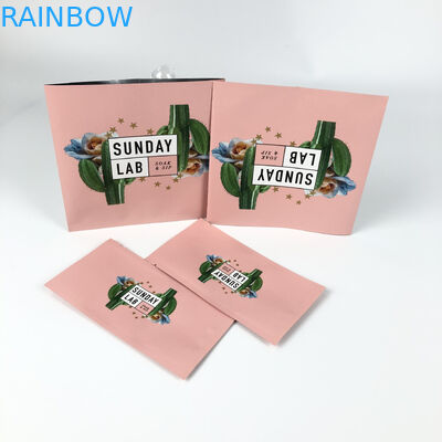 ピンク熱マイラー袋の印刷の中心を包む乾燥された花は袋3の側面を密封した