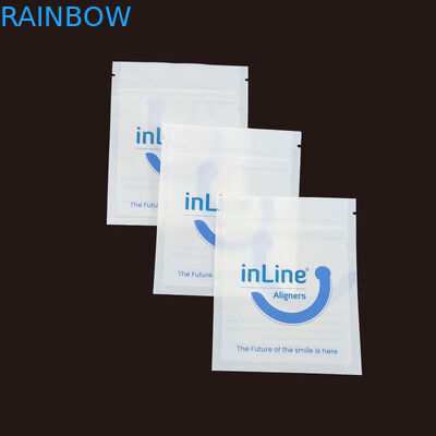 マットブラック 小型再利用可能なジップロック包装袋 透明の目に見えないアライナー袋 矯正歯除歯袋 包装袋