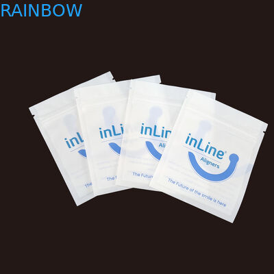 マットブラック 小型再利用可能なジップロック包装袋 透明の目に見えないアライナー袋 矯正歯除歯袋 包装袋