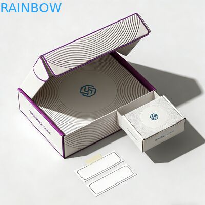 マットラミネートとカスタムロゴ付きのカスタム生分解性ギフト郵送フォルダー