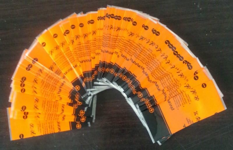 飲料企業は収縮の袖のラベルの形 Bottole のためのプラスチック収縮のラベルを印刷しました