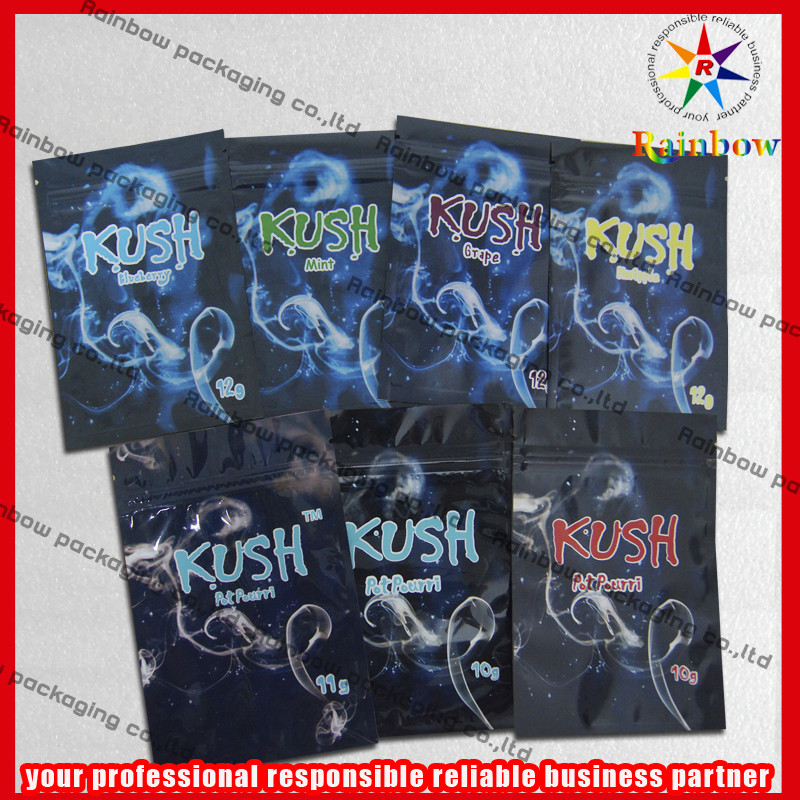 Kush のアルミ ホイルのジッパーのポリ袋、草の香の多彩なジッパー袋