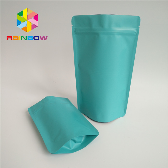 無光沢の表面の自己の永続的な Ziplock を包む自然な緑のティーバッグ