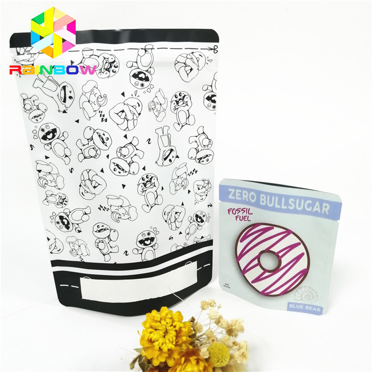 マット・フィニッシュ ペット・フード・ポーチ リニューアブル機能とジッパー閉塞