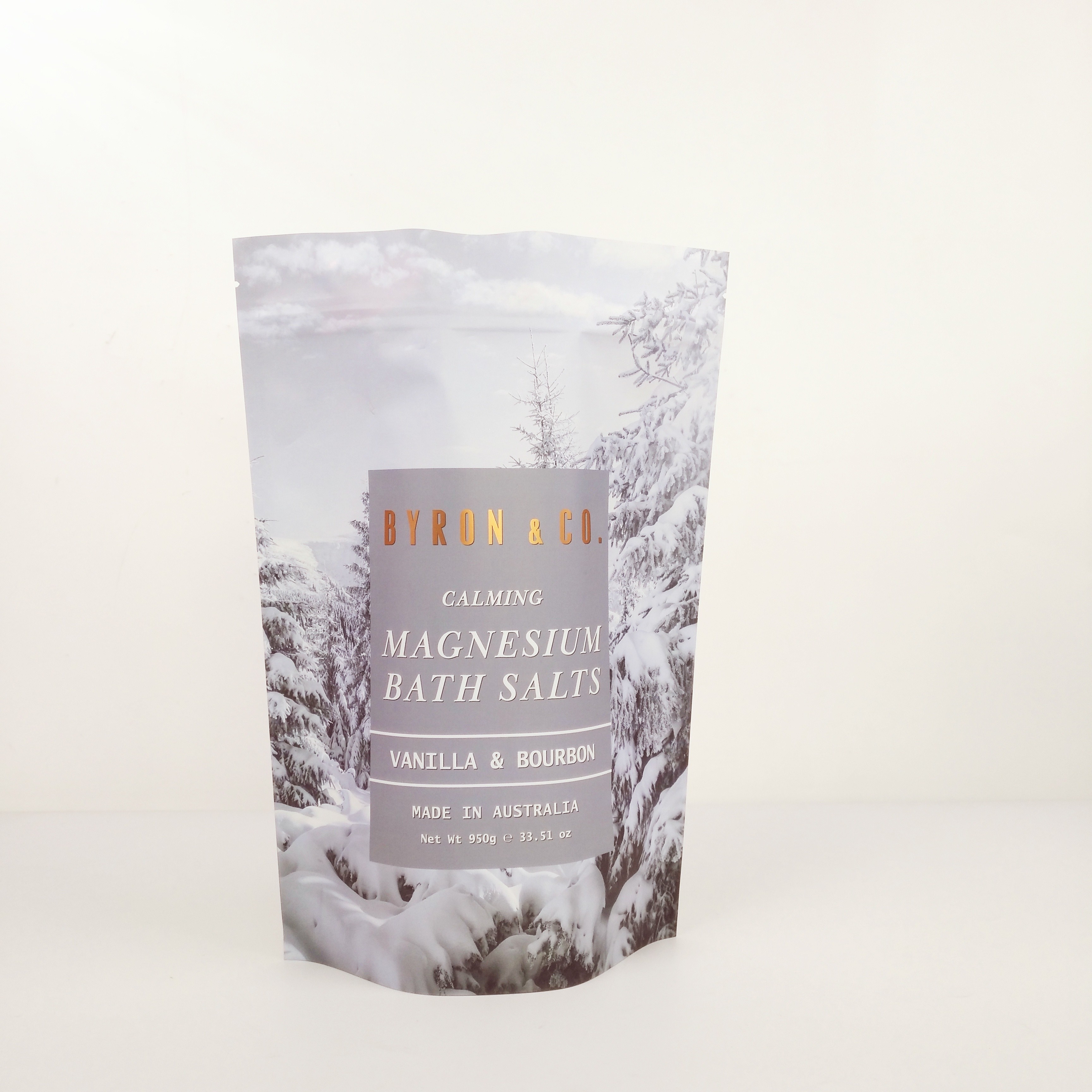 環境に優しいペットフードを CMYK カラーで保存する フールボール 宴会用パッケージ