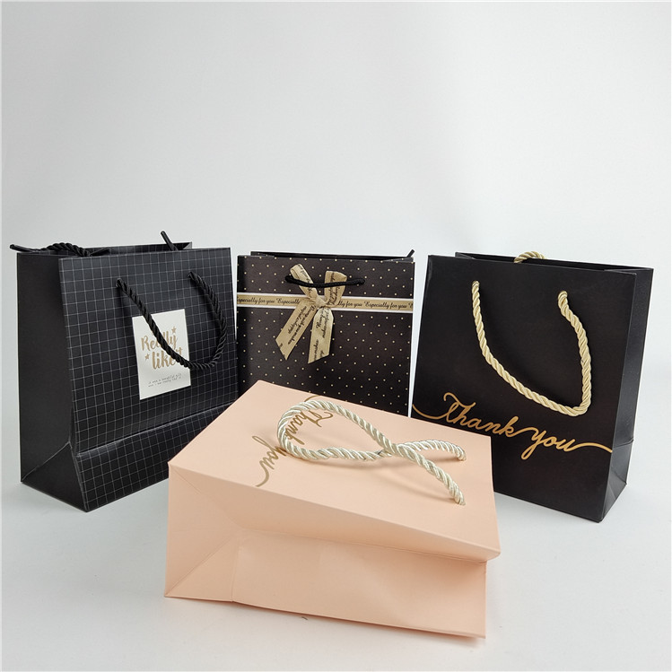 高品質 カスタム デジタル 印刷 ロゴ 印刷 買い物 紙袋 梱包 白 110グラム 再利用可能