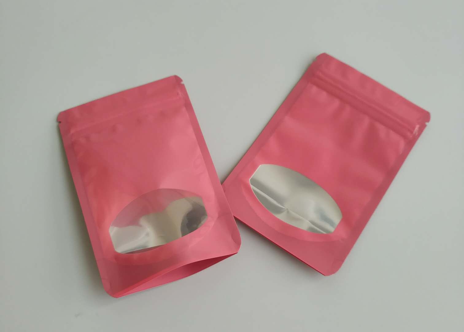 はっきり包む異なった色のプラスチック袋窓が付いているチョコレート フルーツ キャンデー袋を