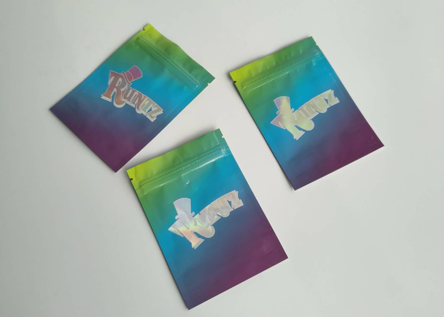 子供のシンディRuntzのジッパー袋の終了するホイルを包む抵抗力があるプラスチック袋