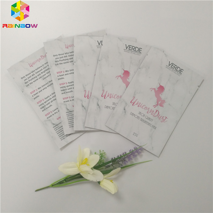 MOPPを印刷するアルミ ホイルのグラビア印刷は袋の上に立つ