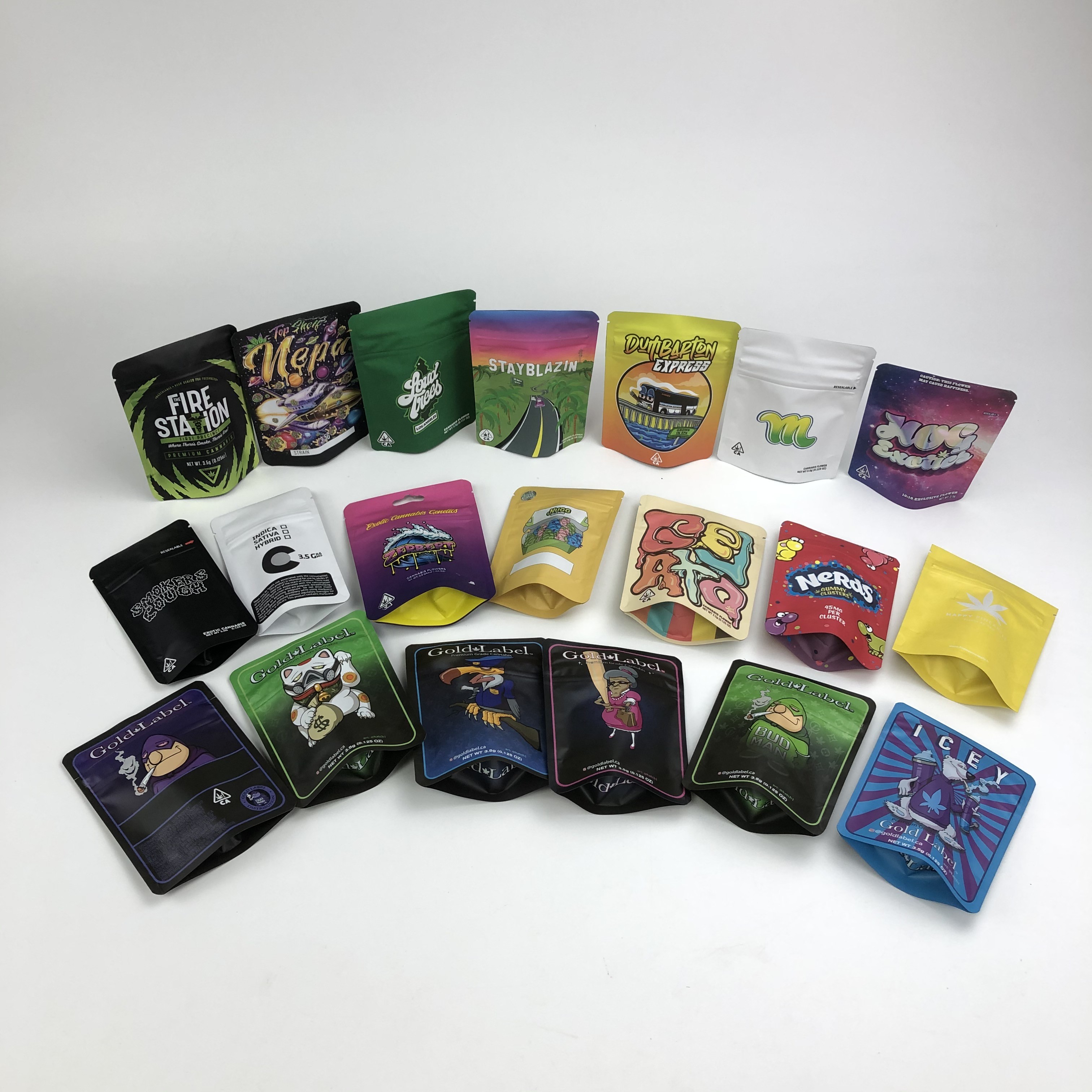 100micron VMPETの臭いの証拠のクッキーは3.5g 7g 14g Cannabiesマイラーを袋に入れる