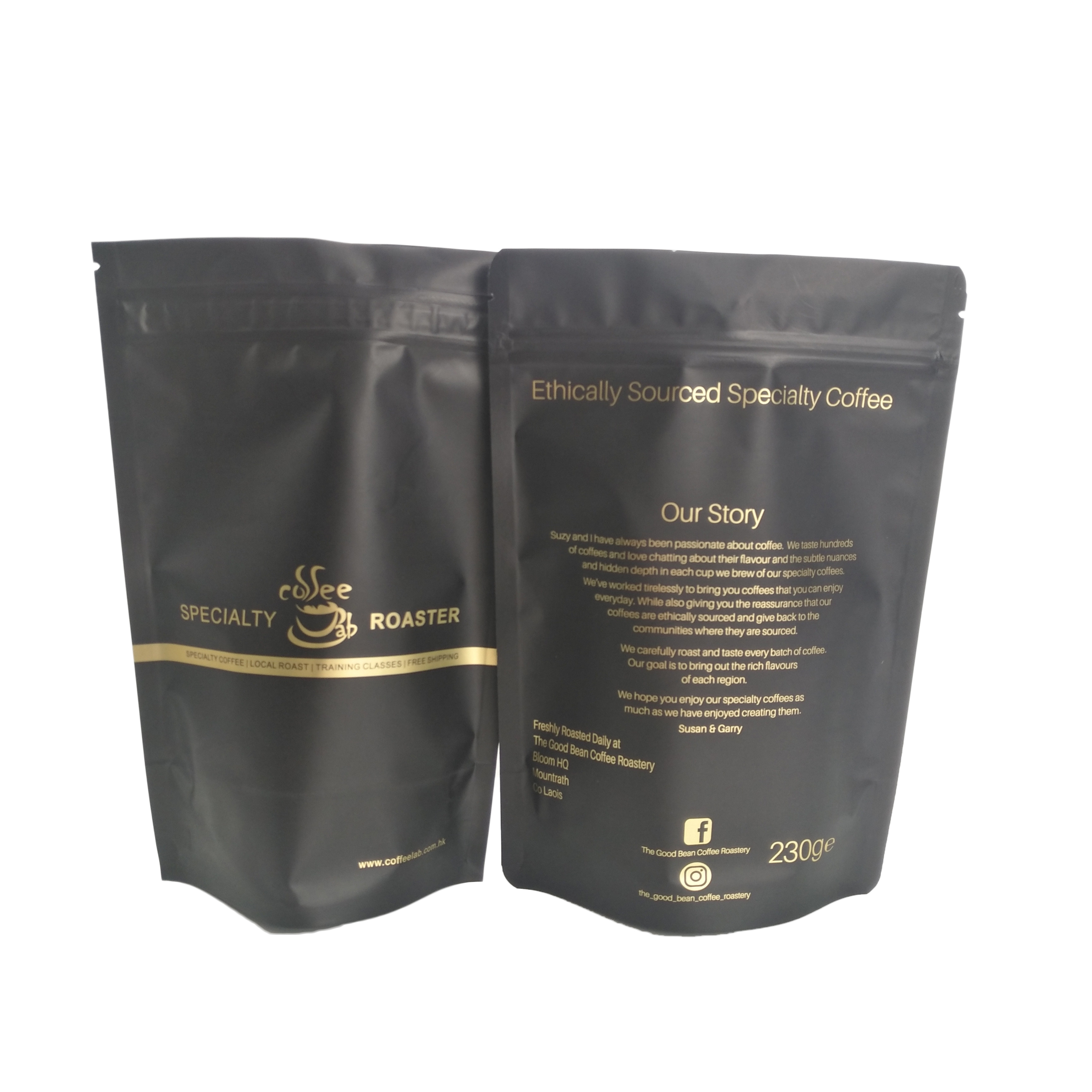 ジッパー金のストリップが付いている包装袋のコーヒー バッグの上の無光沢の黒い終わりホイルの立場