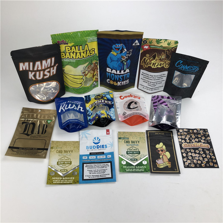 CBD 3.5gの柔らかいタッチのクッキー袋の臭いはマイラーChildproofホイルの袋の包装を検査する