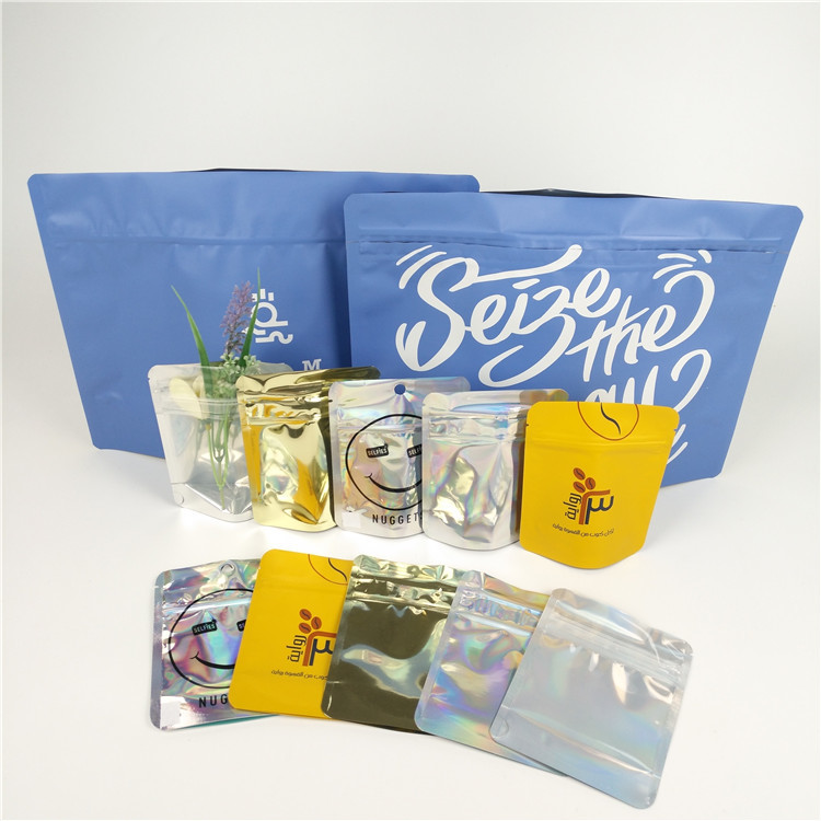 クッキーの花の臭いはマイラー袋のジップ ロック式の子供の抵抗力がある雑草袋を検査する