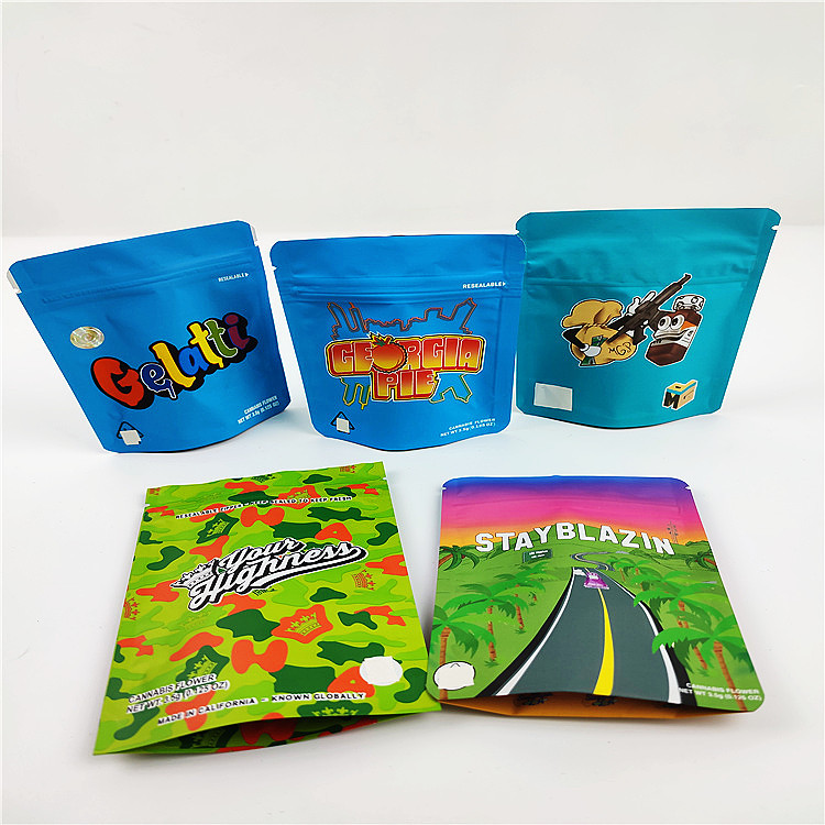 FSC BSCI CMYKのクッキーの臭いの証拠袋3.5g CBDマイラーの包装の袋