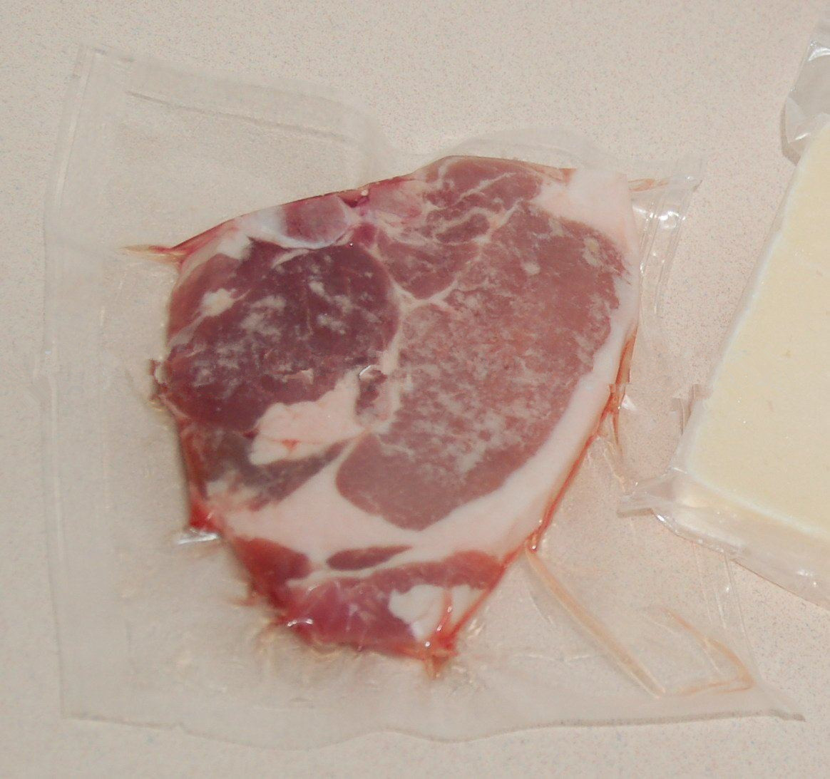 ペット/PE の食品等級の真空シールは最下のガセットとの多彩な印刷を袋に入れます