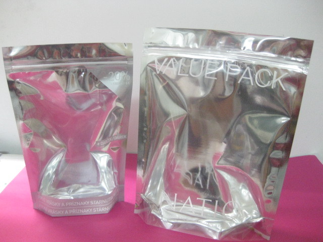 明確な前部と再生利用できる上ペット/PE 化粧品の包装袋をファスナーを絞める