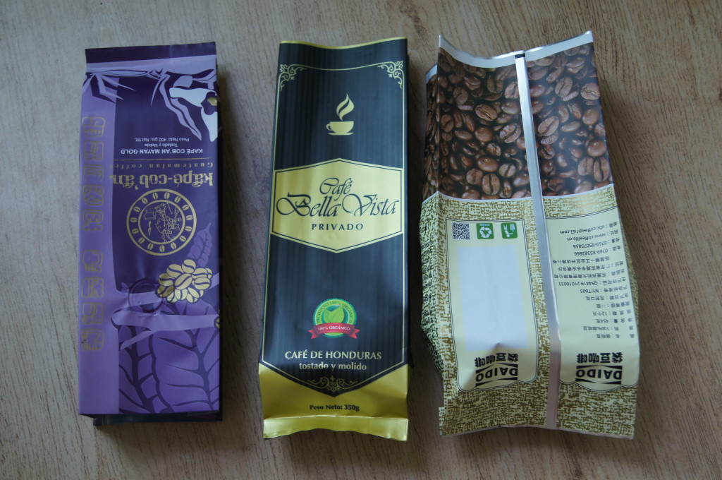 ガセットの弁との多彩な印刷を包む側面によって薄板にされる無光沢の終わりのティーバッグ